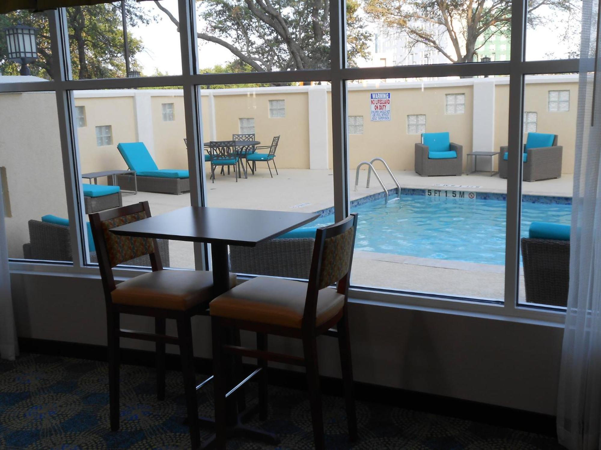 Holiday Inn Express & Suites Houston Northwest-Brookhollow By Ihg Екстер'єр фото