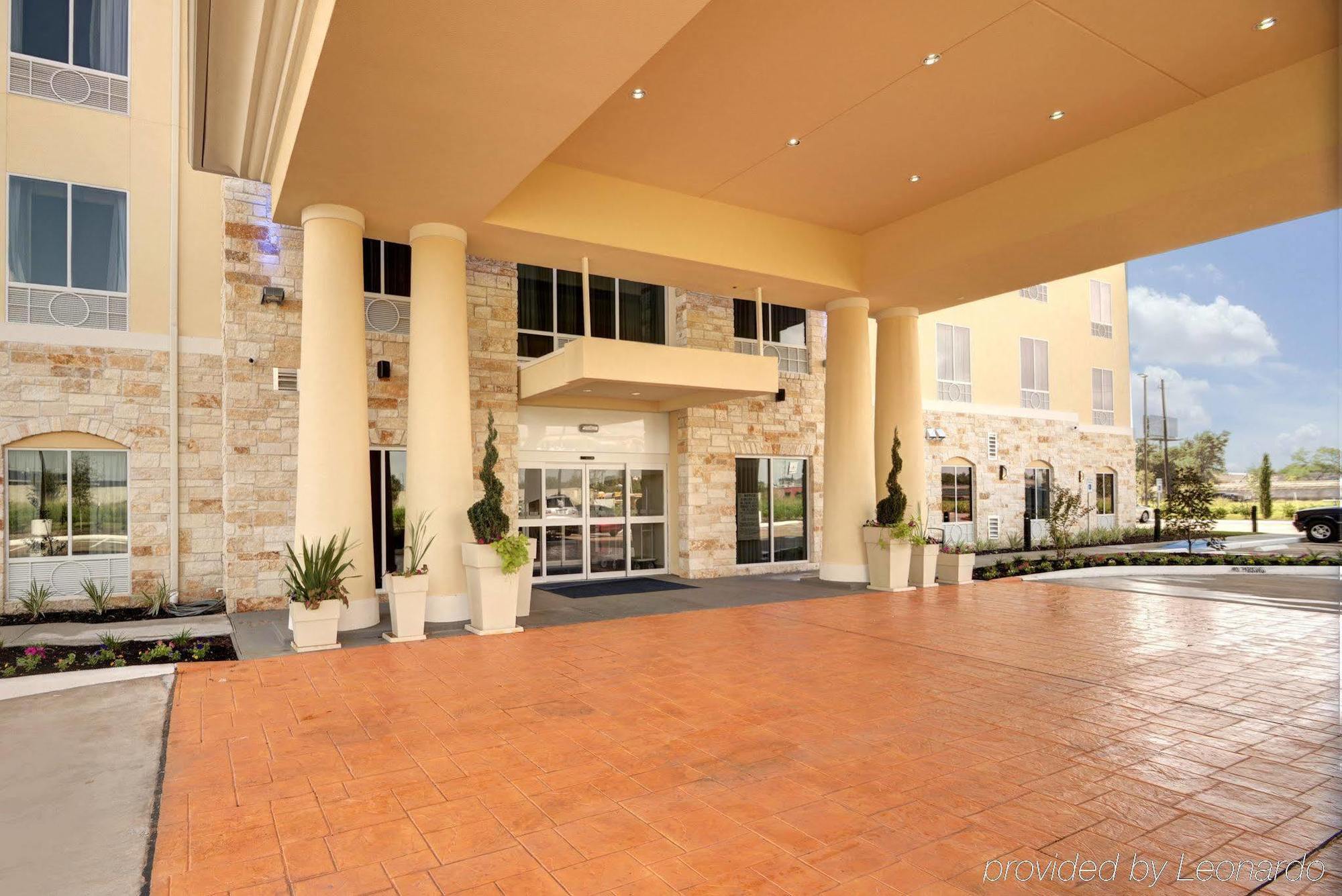 Holiday Inn Express & Suites Houston Northwest-Brookhollow By Ihg Екстер'єр фото