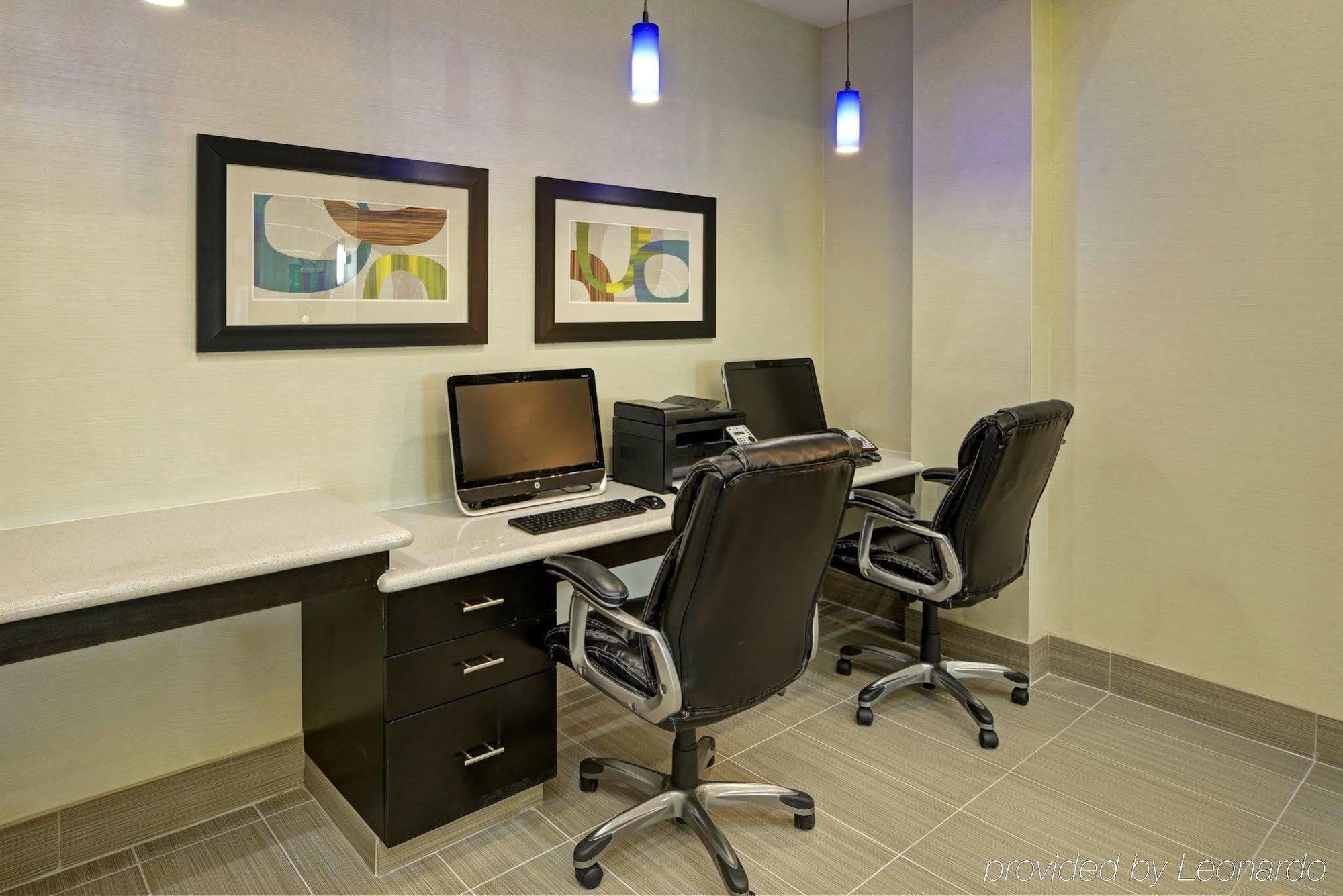 Holiday Inn Express & Suites Houston Northwest-Brookhollow By Ihg Екстер'єр фото